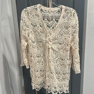 I. Joah‎ Women's Cream Lace Blouse/sweater